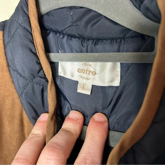Entro Navy and Brown Quilted Vest Size Large - Picture 3 of 6
